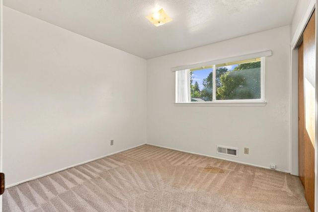 3721 Laura Ct, Sacramento, CA 95821