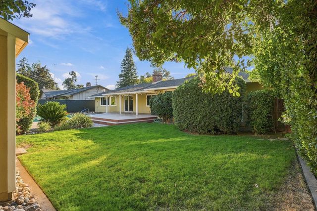 3721 Laura Ct, Sacramento, CA 95821