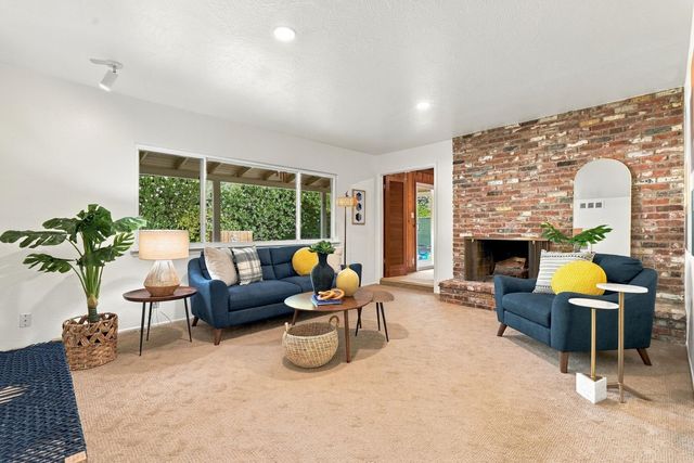 3721 Laura Ct, Sacramento, CA 95821