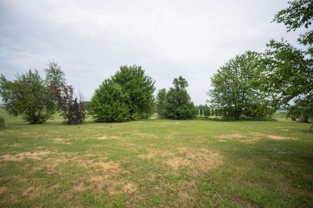 W7852 Town Hall ROAD, Sharon, WI 53585