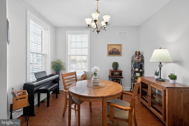 727 FRIENDSHIP HILL DR, Collegeville, PA 19426