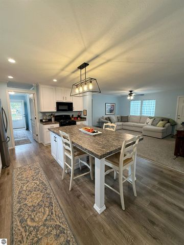1187 Ironstone Drive, Mt Pleasant, MI 48858