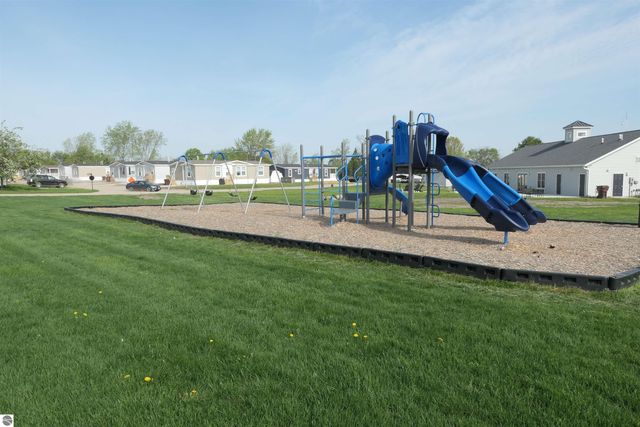 1187 Ironstone Drive, Mt Pleasant, MI 48858