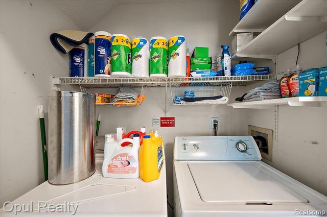 49714 Draper Circle 87, Plymouth, MI 48170