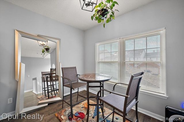 49714 Draper Circle 87, Plymouth, MI 48170