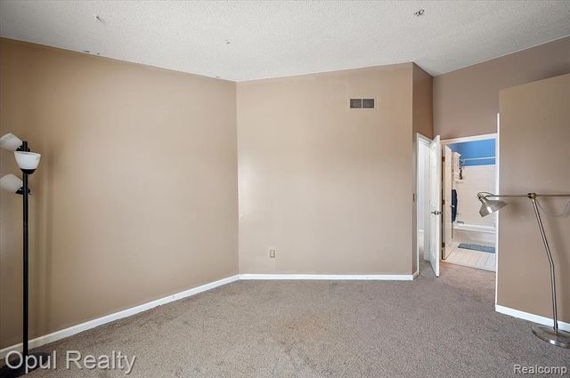 49714 Draper Circle 87, Plymouth, MI 48170