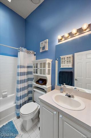 49714 Draper Circle 87, Plymouth, MI 48170