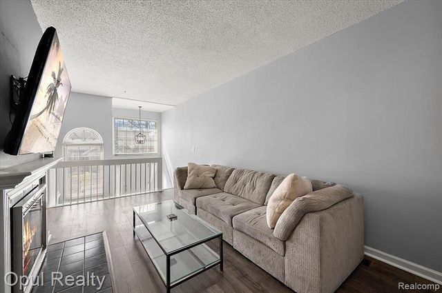 49714 Draper Circle 87, Plymouth, MI 48170