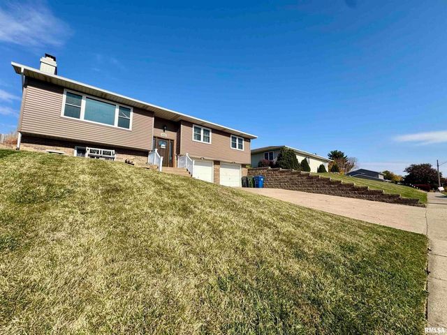 708 TOWER Road, Clinton, IA 52732