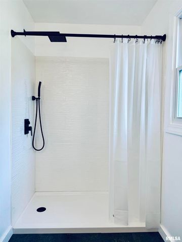 708 TOWER Road, Clinton, IA 52732