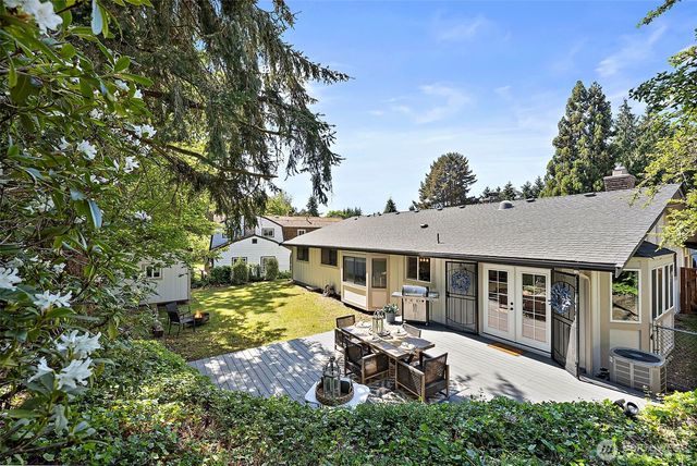 112 Lila Street, Steilacoom, WA 98388