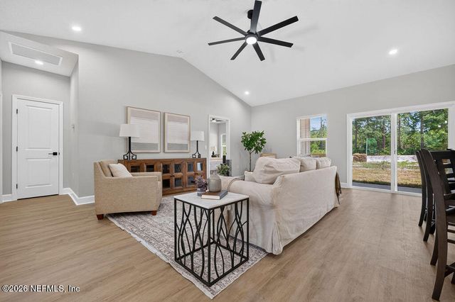 4620 BURDOCK Court, Middleburg, FL 32068