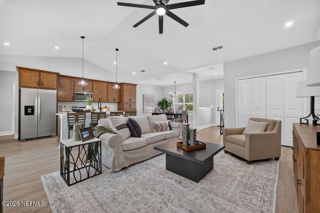 4620 BURDOCK Court, Middleburg, FL 32068