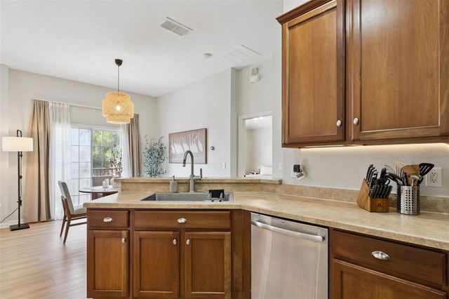 1610 PINE OAK TRAIL, Sanford, FL 32773