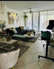 1811 Sabal Palm Dr 208, Davie, FL 33324