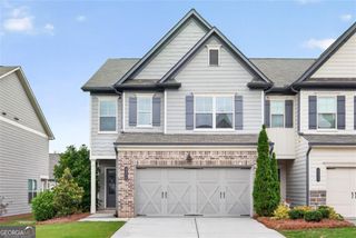 5524 Garens Way, Flowery Branch, GA 30542