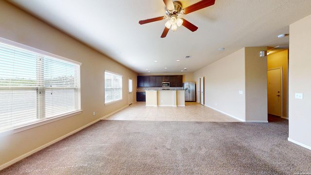 6814 Puente Fields, Converse, TX 78109