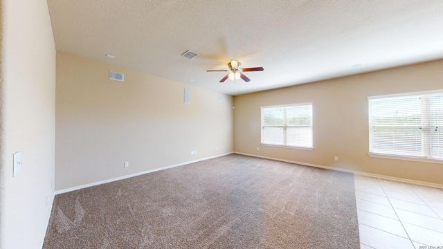 6814 Puente Fields, Converse, TX 78109