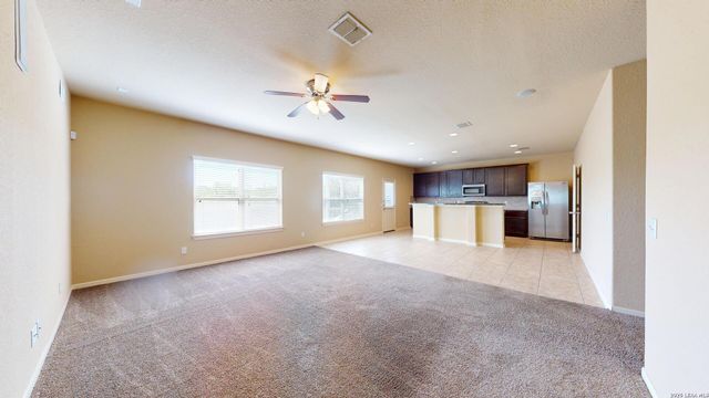 6814 Puente Fields, Converse, TX 78109