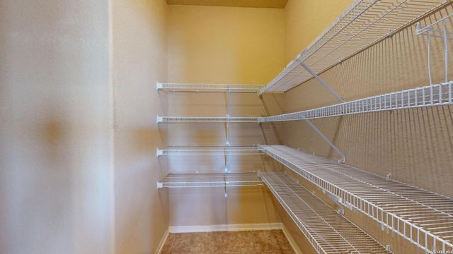 6814 Puente Fields, Converse, TX 78109