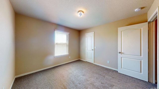 6814 Puente Fields, Converse, TX 78109