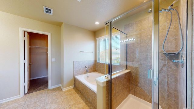 6814 Puente Fields, Converse, TX 78109