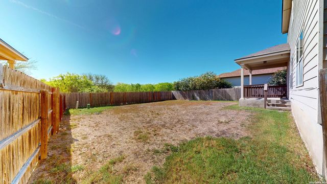 6814 Puente Fields, Converse, TX 78109