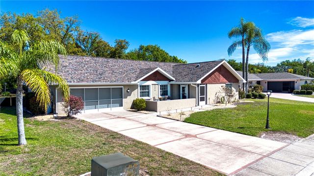 203 AMESBURY CIRCLE, Sun City Center, FL 33573