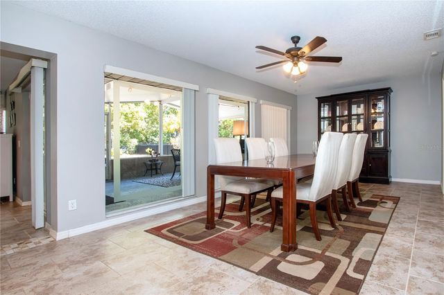 203 AMESBURY CIRCLE, Sun City Center, FL 33573