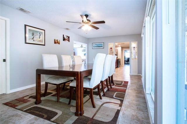 203 AMESBURY CIRCLE, Sun City Center, FL 33573