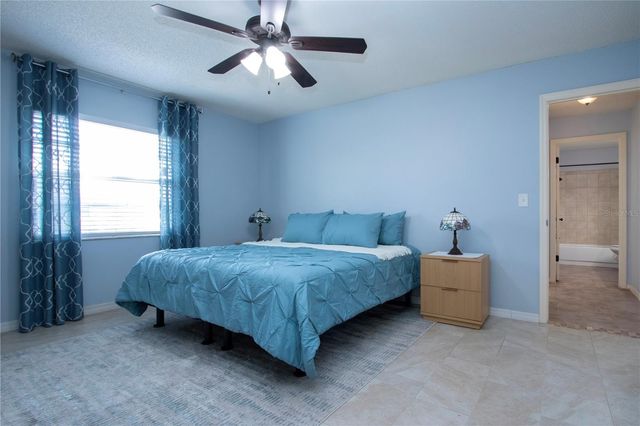 203 AMESBURY CIRCLE, Sun City Center, FL 33573