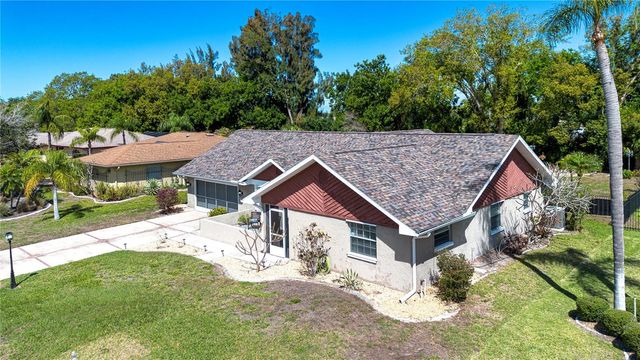 203 AMESBURY CIRCLE, Sun City Center, FL 33573