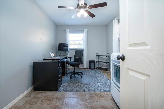 203 AMESBURY CIRCLE, Sun City Center, FL 33573