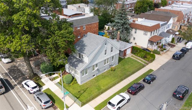 6045 69th Street, Maspeth, NY 11378