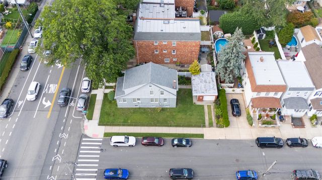 6045 69th Street, Maspeth, NY 11378