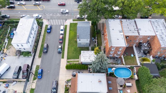 6045 69th Street, Maspeth, NY 11378