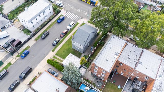 6045 69th Street, Maspeth, NY 11378