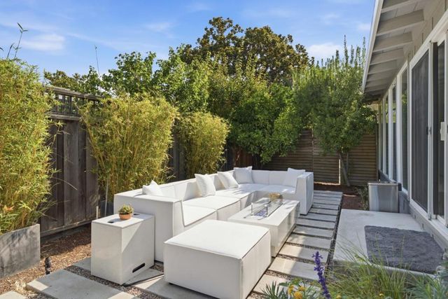 857 Tamarack Lane, Sunnyvale, CA 94086