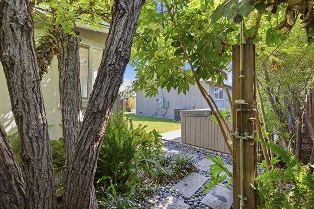 857 Tamarack Lane, Sunnyvale, CA 94086