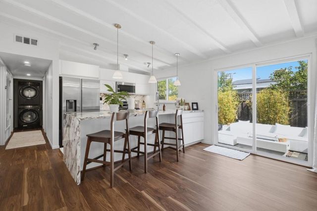 857 Tamarack Lane, Sunnyvale, CA 94086