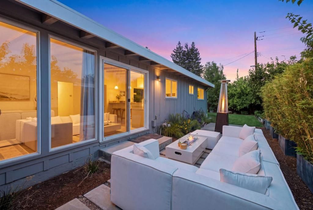857 Tamarack Lane, Sunnyvale, CA 94086