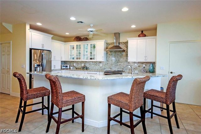 5425 Shearwater DR, Sanibel, FL 33957