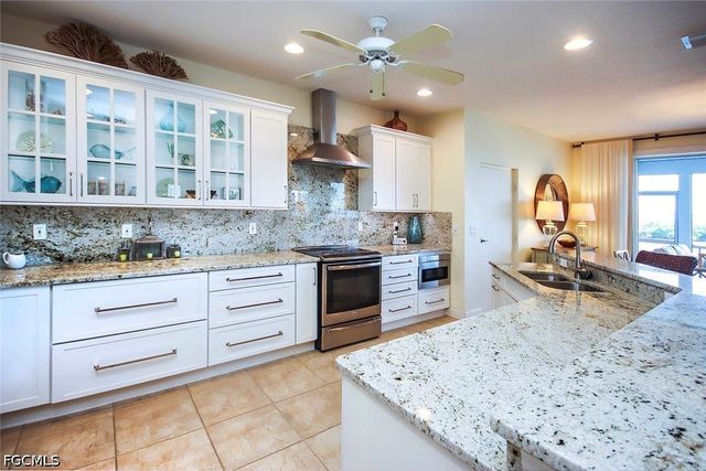 5425 Shearwater DR, Sanibel, FL 33957