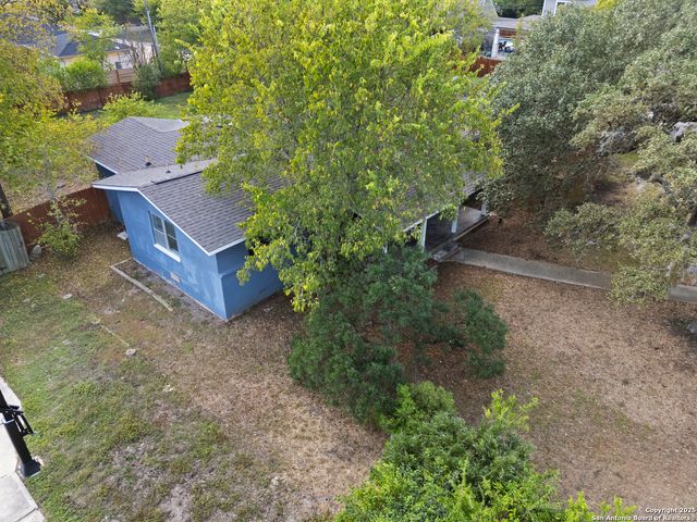 1100 GARRATY RD, Terrell Hills, TX 78209