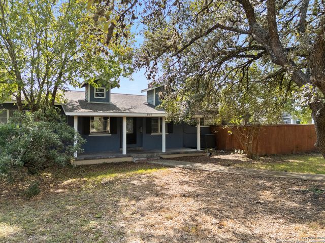 1100 GARRATY RD, Terrell Hills, TX 78209