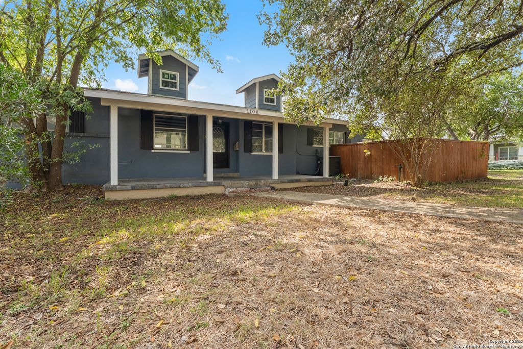 1100 GARRATY RD, Terrell Hills, TX 78209
