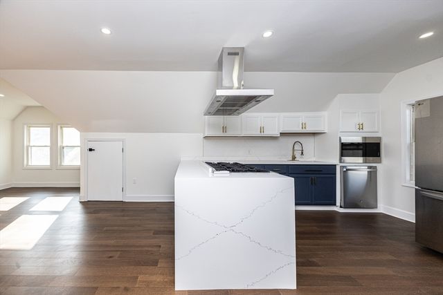 40 Devon St 3, Boston, MA 02121