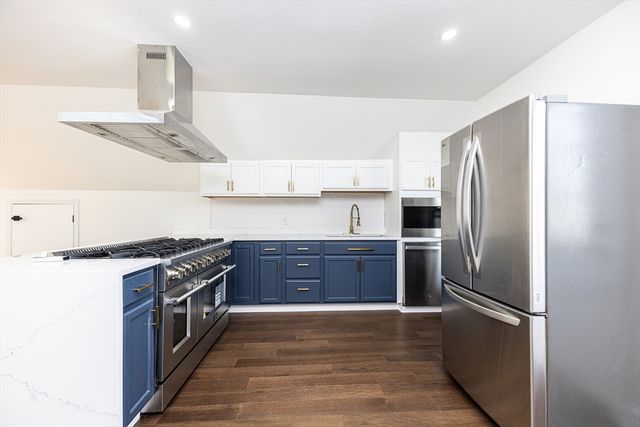 40 Devon St 3, Boston, MA 02121