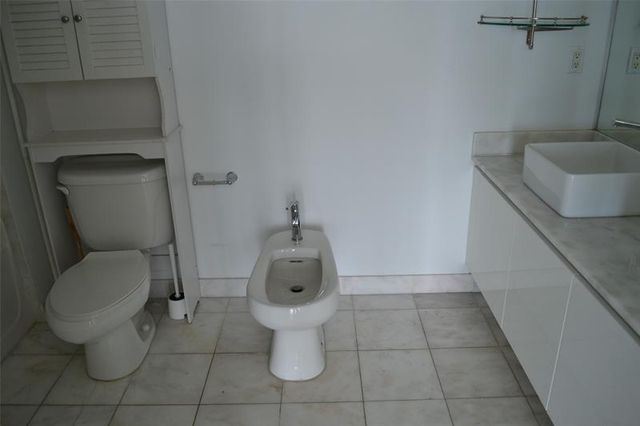 601 NE 36th Street 2806, Miami, FL 33137