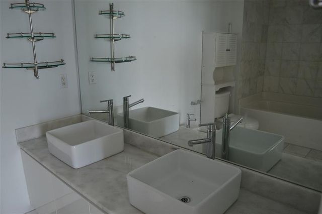 601 NE 36th Street 2806, Miami, FL 33137